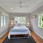 Lakehouse Properties - Alia\'S Estate - Central Cairns