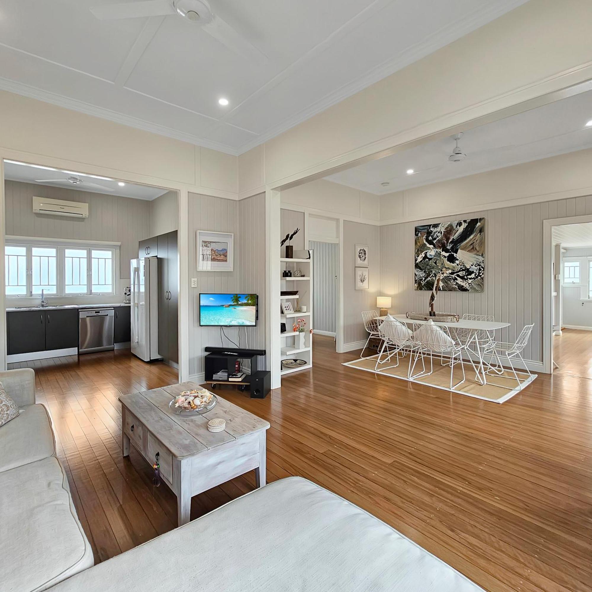 Lakehouse - Alia's Estate - Holiday home