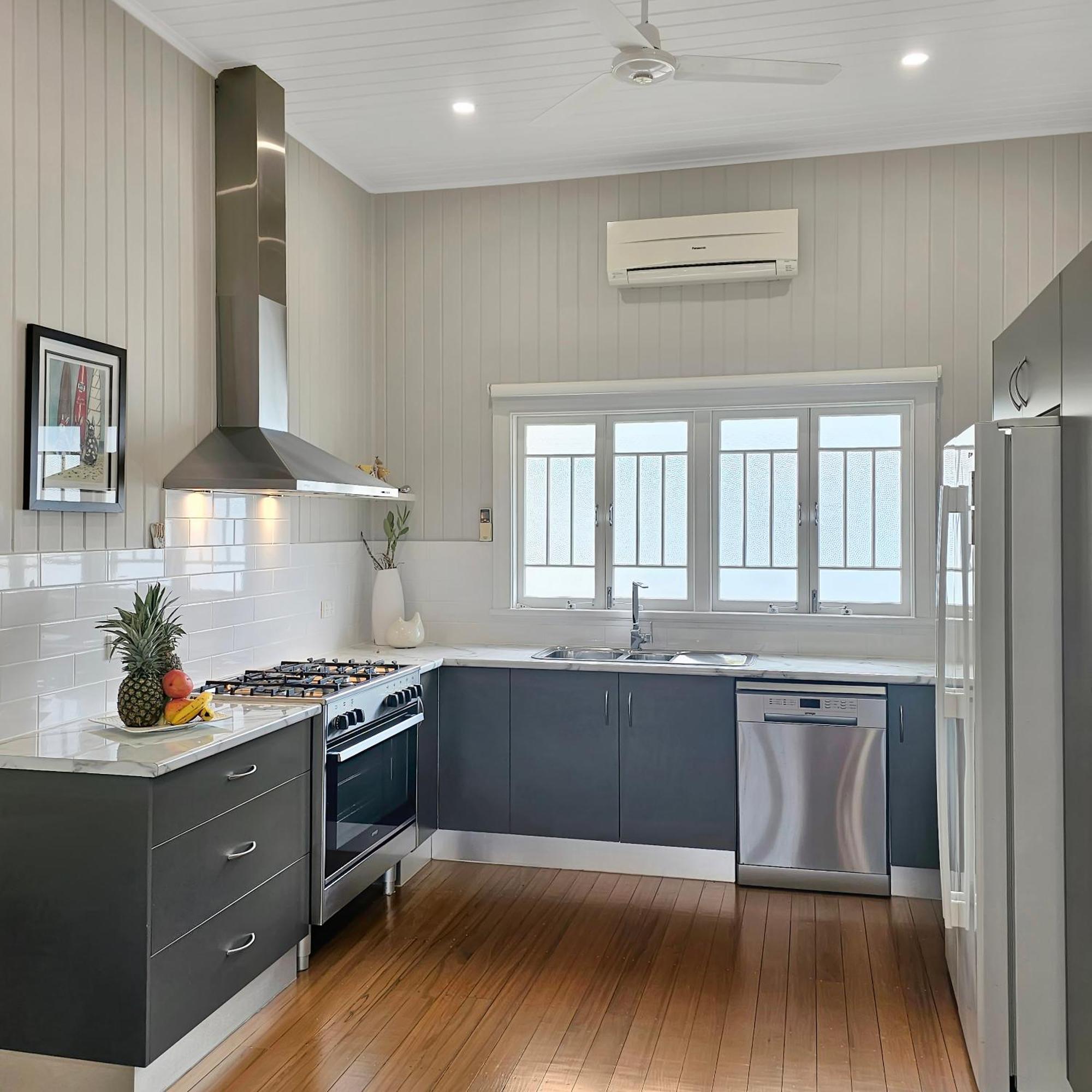Lakehouse - Alia's Estate -